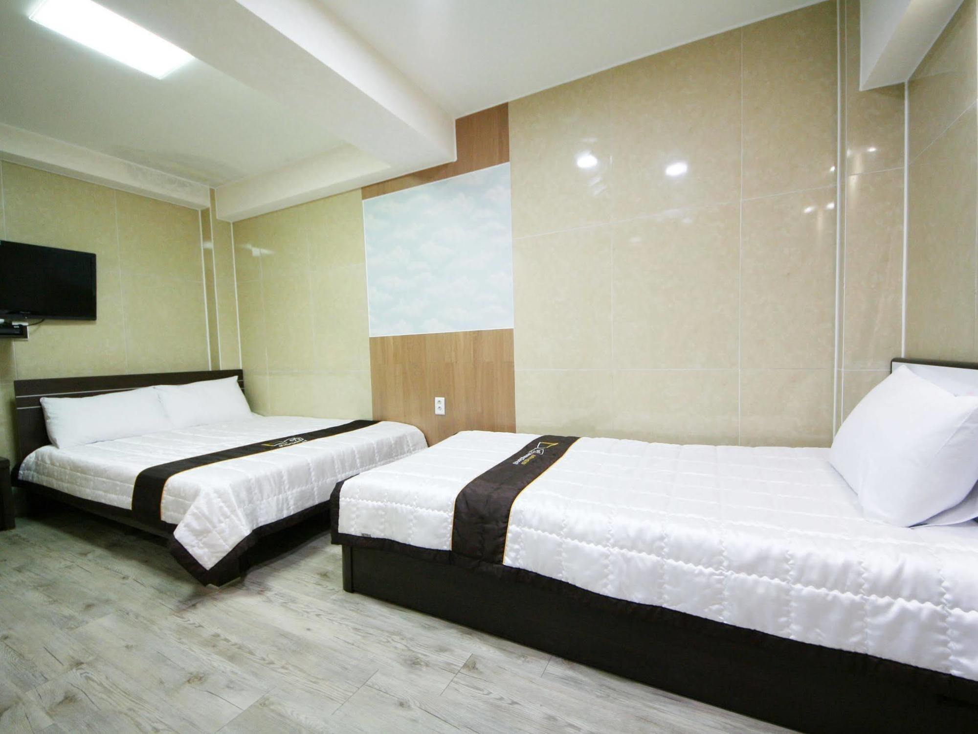 Guesthouse Myeongdong 2 Seul Exterior foto