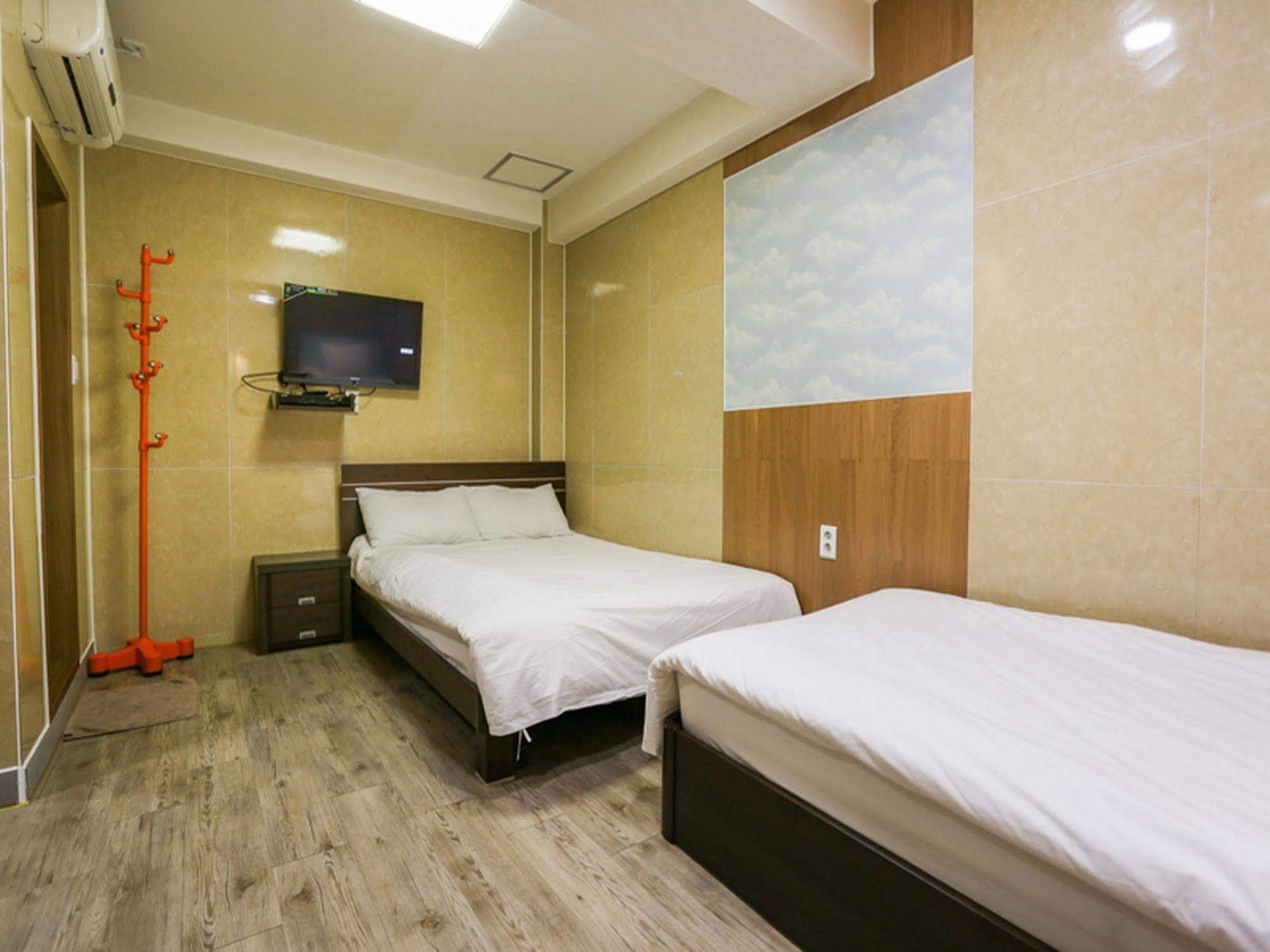 Guesthouse Myeongdong 2 Seul Exterior foto